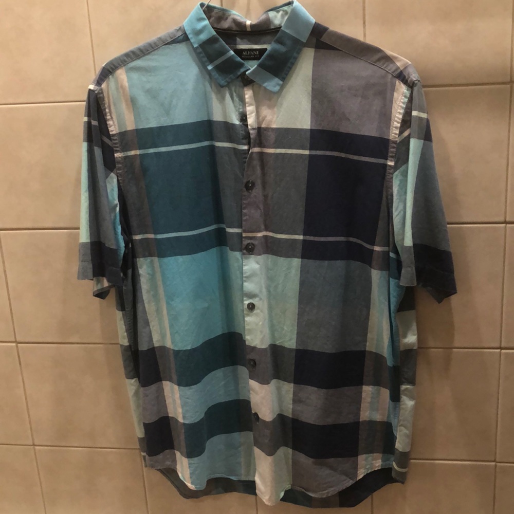 Alfani Short Sleeve ButtonDown Collared Shirt Blue